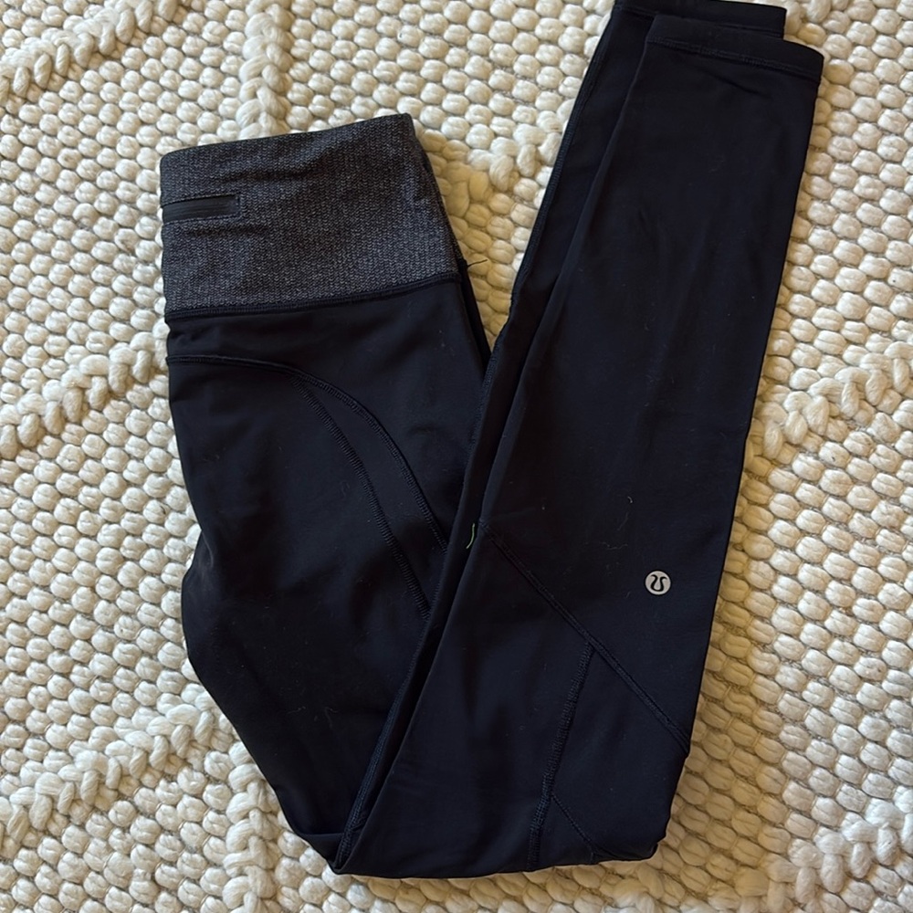 Lululemon leggings with side pockets